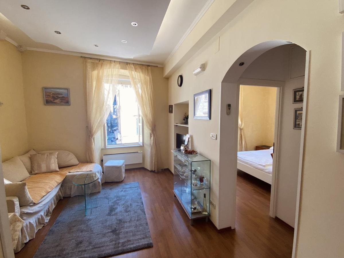 Apartment Tomasovic Old Town *